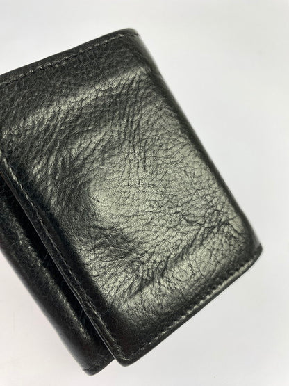 【中古品】【メンズ/レディース】 IL BISONTE イルビゾンテ トリフォルドウォレット 三つ折り財布 メンズ レディース 小物 200-250701-em-18-min カラー：ブラック 万代Net店