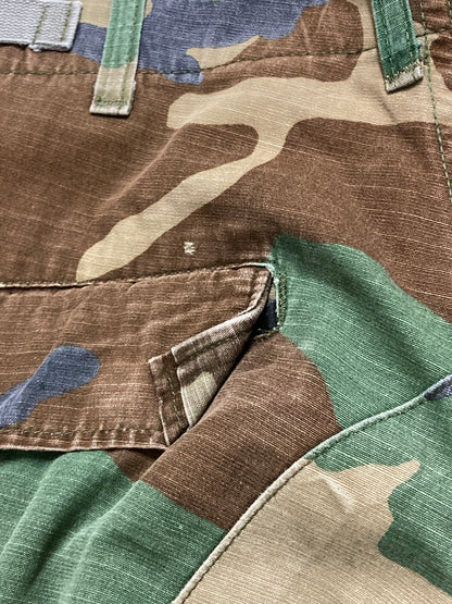 【現状渡し品】【メンズ】 U.S.ARMY ユーエスアーミー DLA100-85-C-0337 80'S WOODLAND CAMO M-65 FIELD PANTS フィールドパンツ ボトムス 157-250628-AS-19-min サイズ：W27×L31 カラー：カモフラージュ 万代Net店
