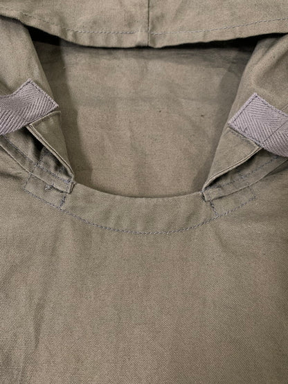 【現状渡し品】【メンズ】 Needles ニードルス CH061 PULLOVER PARKA C L CANVAS プルオーバーパーカー 140-250630-ks-17-min サイズ：XS カラー：オリーブ系 万代Net店