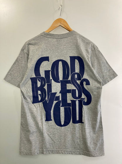 【中古品】【メンズ】 GOD BLESS YOU ゴッドブレスユー 両面プリント ロゴ SS TEE ショートスリーブ 142-250630-AS-7-min サイズ：L カラー：グレー 万代Net店