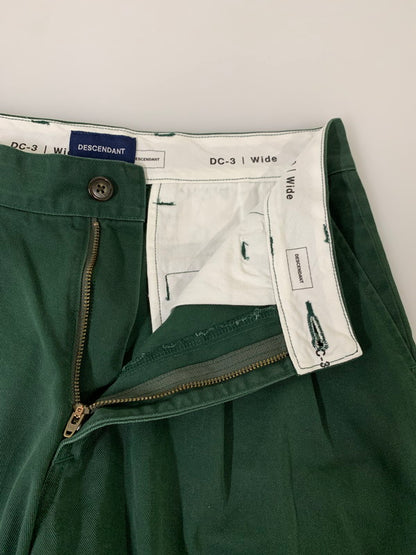 【中古品】【メンズ】 DESCENDANT ディセンダント DC-3 WIDE TWILL TROUSERS トラウザーズパンツ ボトムス 153-250702-yn-12-min サイズ：1 カラー：ダークグリーン 万代Net店