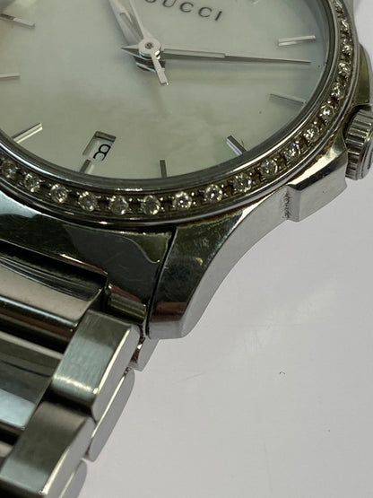 【中古品】【レディース】 GUCCI グッチ 126.5/Gタイムレス ダイヤベゼル ホワイトシェル デイトステンレスクオーツ 腕時計 197-250821-yn-18-min カラー：シルバー 万代Net店