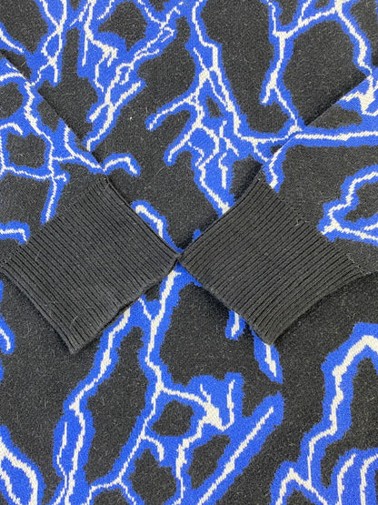 【中古品】【メンズ】 NO ID. ノーアイディ × FINDERS KEEPERS ファインダーズ キーパーズ 総柄 ニット セーター 442010-528K コットン メンズ トップス 長袖 140-250707-em-03-min サイズ：1 カラー：ブラック/ブルー 万代Net店