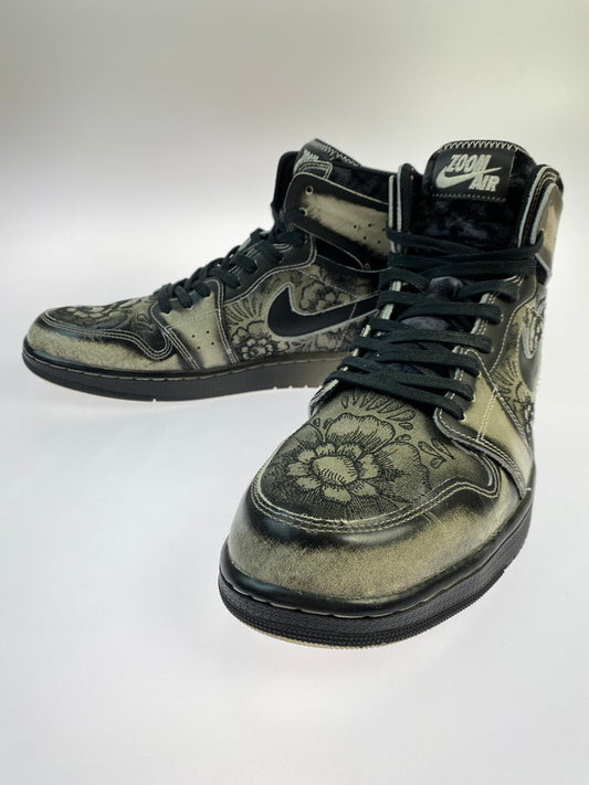 【中古品】【メンズ】 NIKE ナイキ FQ8155-010 AIR JORDAN 1 HIGH ZOOM CMFT 2 DIA DE MUERTOS スニーカー シューズ 靴 本体のみ 160-250717-cn-1-min サイズ：32.0cm カラー：グレー/ブラック系 万代Net店