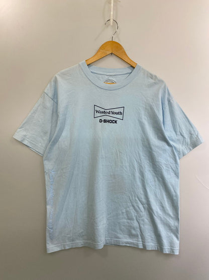 【中古品】【ボーイズ】 WASTED YOUTH ウェイステッド ユース x G-SHOCK ジーショック SS T-SHIRT Tシャツ トップス 142-250710-ks-13-min サイズ：XL カラー：ライトブルー 万代Net店