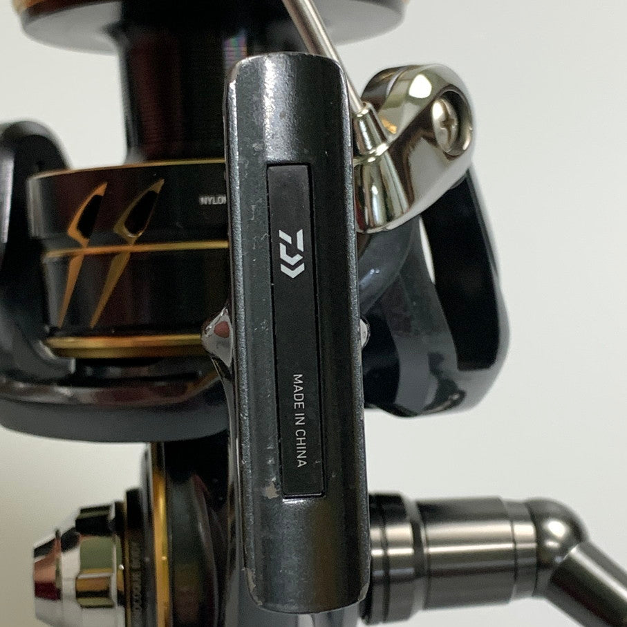 【中古品】 22カルディアSW 18000 スピニングリール 釣り 釣り具等 本体のみ 134-260204-em-04-min 万代Net店