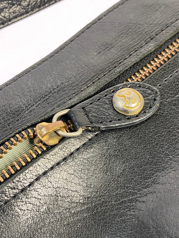 【中古品】【メンズ/レディース】 TSUMORI CHISATO ツモリチサト カリヤネコ レザーショルダーバッグ 鞄 カバン 188-250722-em-36-min カラー：ブラック 万代Net店