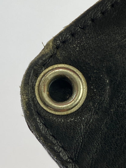 【中古品】【メンズ/レディース】 KELLY'S LEATHER ケリーズ レザー コンチョ付き二つ折財布 メンズ ウォレット 201-250723-em-05-min カラー：ブラック 万代Net店