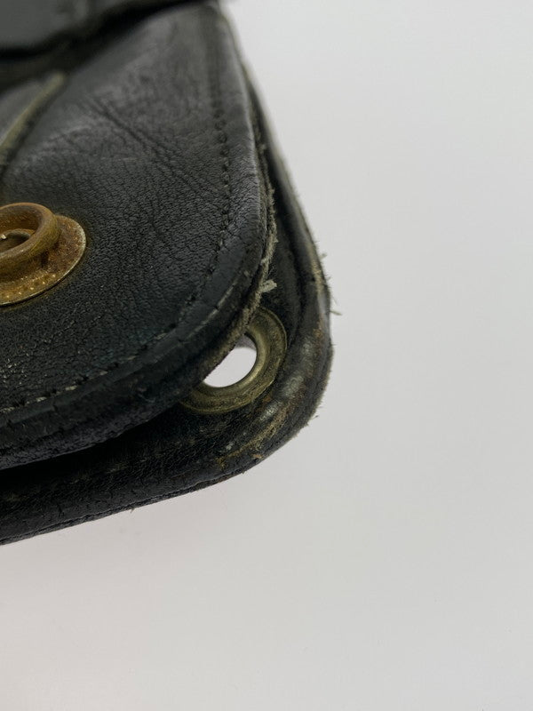 【中古品】【メンズ/レディース】 KELLY'S LEATHER ケリーズ レザー コンチョ付き二つ折財布 メンズ ウォレット 201-250723-em-05-min カラー：ブラック 万代Net店