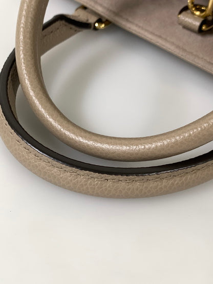 【中古美品】【レディース】 LOUIS VUITTON ルイ・ヴィトン オンザゴーPM バイカラー モノグラム アンプラント M45779 トートバッグ カバン 179-250722-yn-01-min カラー：トゥルトレール クレーム 万代Net店