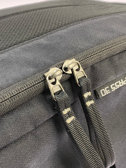 【中古品】【メンズ/レディース】 GREGORY グレゴリー COMPASS 30　リュック 109453-1052 コンパス30 バックパック リュックサック 188-250727-em-06-min カラー：ブラック 万代Net店