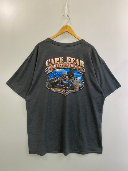 【現状渡し品】【メンズ】 HARLEY DAVIDSON ハーレーダビッドソン CAPE FEAR SS PRINT TEE ショートスリーブ 146-250729-AS-37-min カラー：グレー 万代Net店
