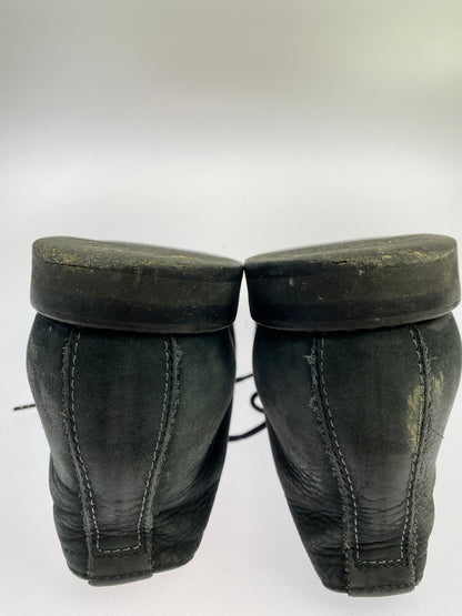 【現状渡し品】【メンズ】 MR.OLIVE ミスターオリーブ WATER PROOF NUBUCK LEATHER CHUKKA BOOTS ME535 ウォータープルーフ ヌバック レザー チャッカ ブーツ 靴 164-250807-jt-08-min サイズ：US 9 1/2 カラー：ブラック 万代Net店