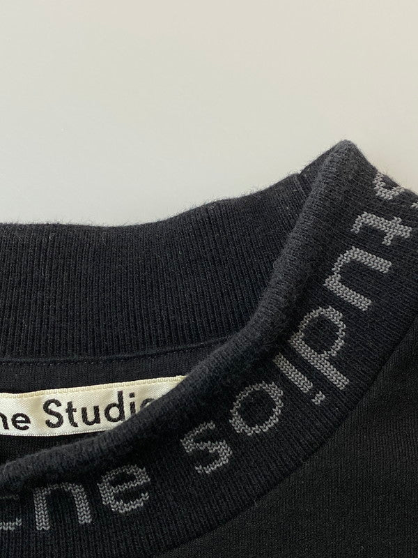 【中古品】【メンズ】 ACNE STUDIOS アクネストゥディオズ NAVID NECK LOGO TEE BL0004 ナビッド ネック ロゴ Ｔシャツ トップス 141-250805-jt-12-min サイズ：M カラー：ブラック 万代Net店