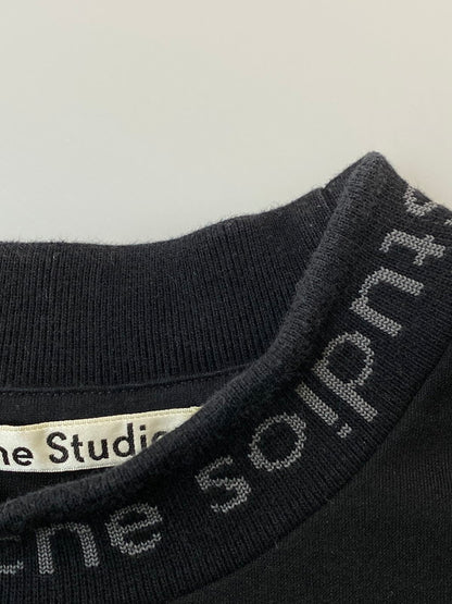 【中古品】【メンズ】 ACNE STUDIOS アクネストゥディオズ NAVID NECK LOGO TEE BL0004 ナビッド ネック ロゴ Ｔシャツ トップス 141-250805-jt-12-min サイズ：M カラー：ブラック 万代Net店