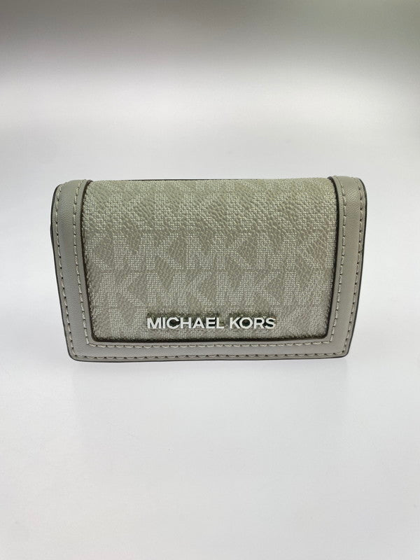【中古品】【レディース】 Michael Kors マイケルコース 35F3STVP5V 日本限定 JET SET TRAVEL キーケース スモール - MKシグネチャー 201-250821-ks-19-min カラー：グレー 万代Net店
