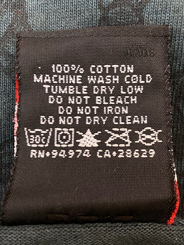 【現状渡し品】【メンズ】 STUSSY ステューシー S/S SKULL CROSS BONE PRINT TEE スカルプリント ショートスリーブTシャツ 半袖Tシャツ トップス 142-251125-yn-22-min サイズ：S カラー：ダークブルーグレー 万代Net店