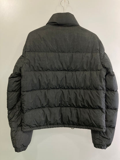 【中古品】【メンズ】 PRADA SPORTS プラダスポーツ DOWN JACKET SGH258 デニム転写ダウンジャケット アウター 141-250818-yn-11-min サイズ：46 カラー：ダークグリーン 万代Net店