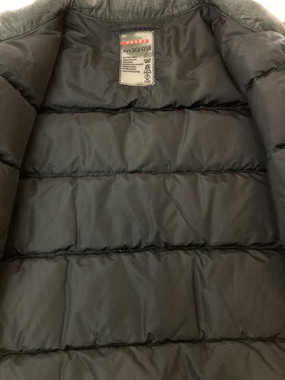 【中古品】【メンズ】 PRADA SPORTS プラダスポーツ DOWN JACKET SGH258 デニム転写ダウンジャケット アウター 141-250818-yn-11-min サイズ：46 カラー：ダークグリーン 万代Net店
