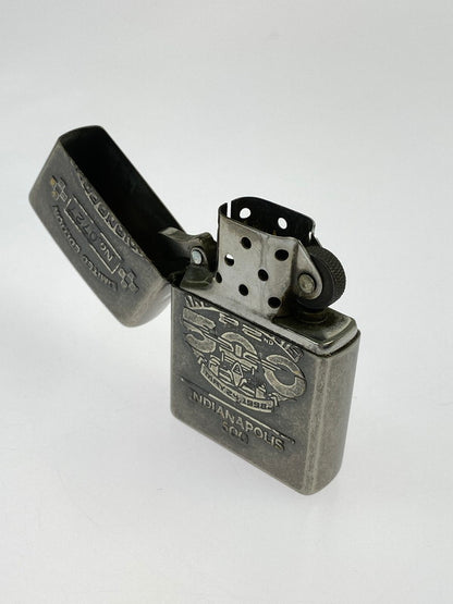 【中古品】【メンズ】 ZIPPO ジッポ INDY500 インディ500 日本開催記念 1997年製 ライター 206-250821-yn-30-min カラー：シルバー 万代Net店