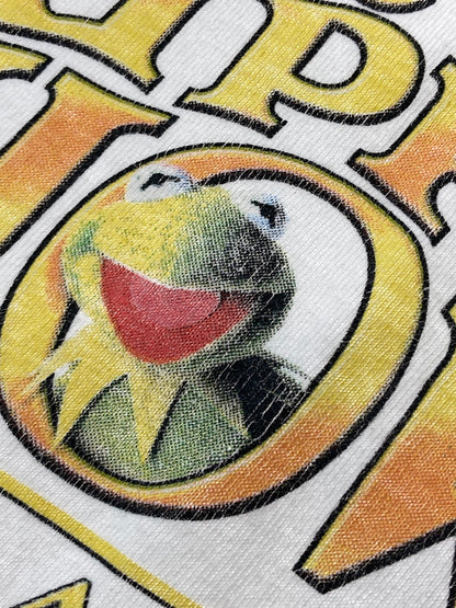 【中古品】【メンズ】 THE MUPPET SHOW マペット・ショー 2002 25TH ANNIVERSARY T‐SHIRT アニバーサリー Tシャツ トップス 146-250816-ks-20-min サイズ：XL カラー：ホワイト 万代Net店