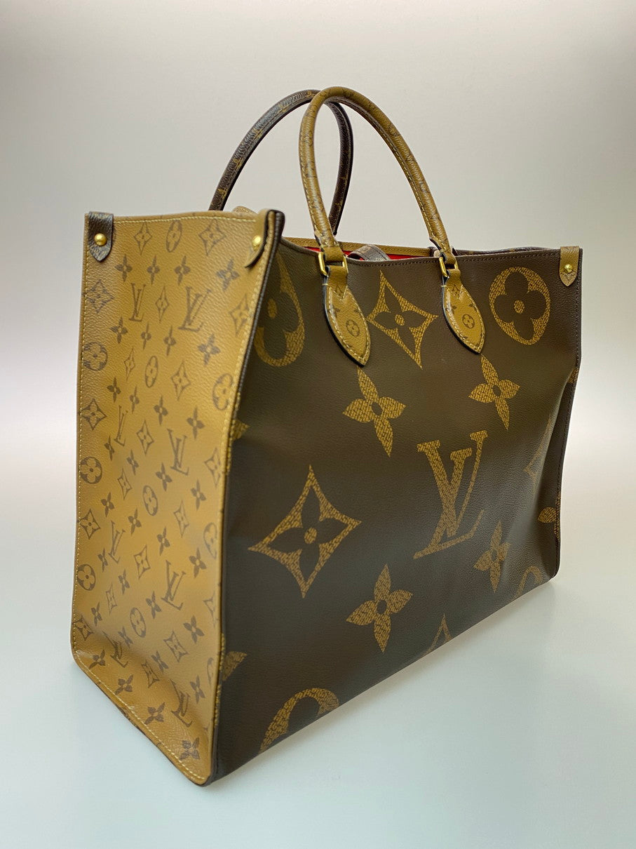 【中古品】【メンズ/レディース】 LOUIS VUITTON ルイ・ヴィトン モノグラム ジャイアント リバース オンザゴーGM M45320 ショルダー バッグ RFID確認済 179-250822-em-29-min カラー：ブラウン系（モノグラム） 万代Net店