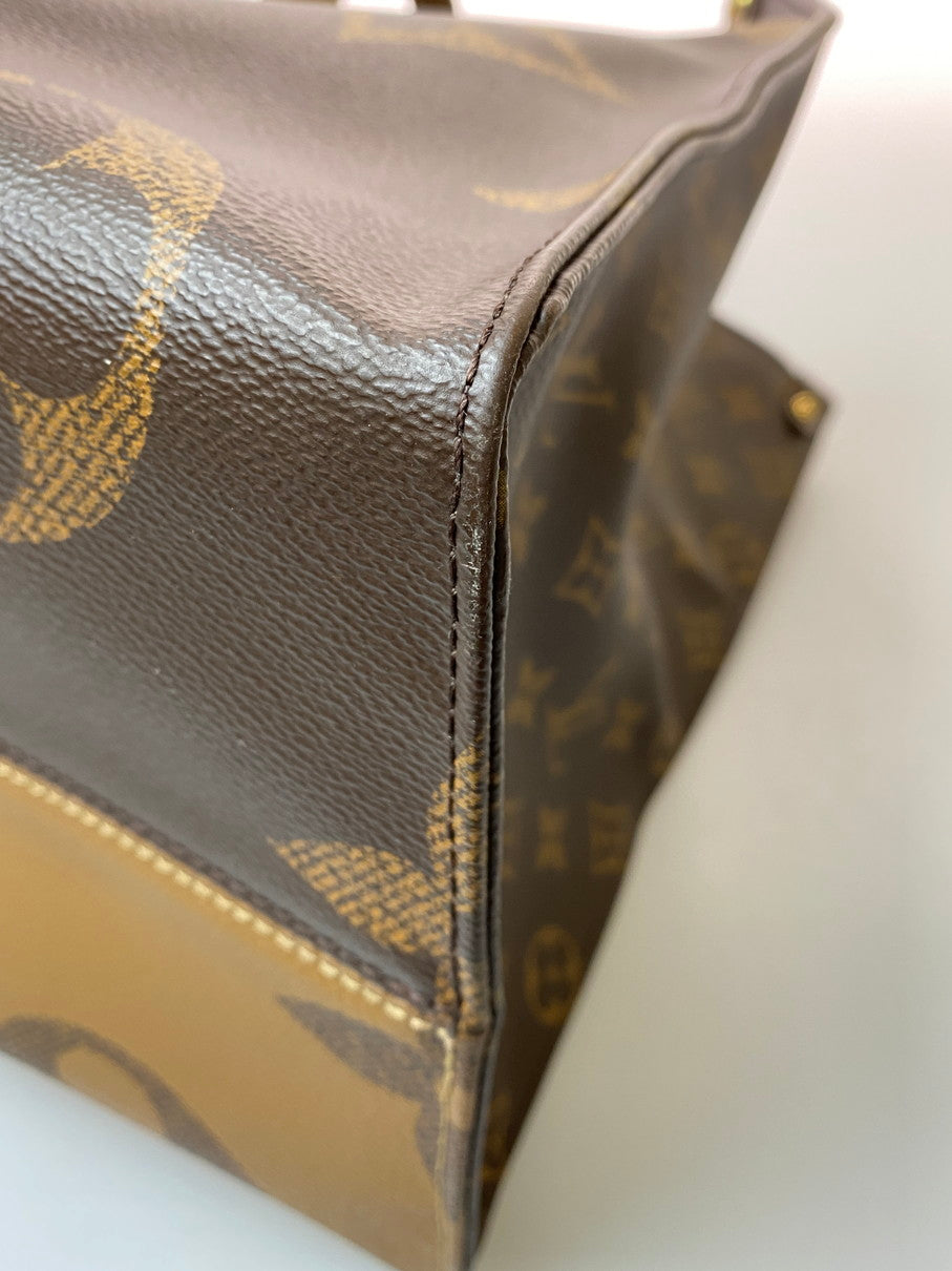 【中古品】【メンズ/レディース】 LOUIS VUITTON ルイ・ヴィトン モノグラム ジャイアント リバース オンザゴーGM M45320 ショルダー バッグ RFID確認済 179-250822-em-29-min カラー：ブラウン系（モノグラム） 万代Net店