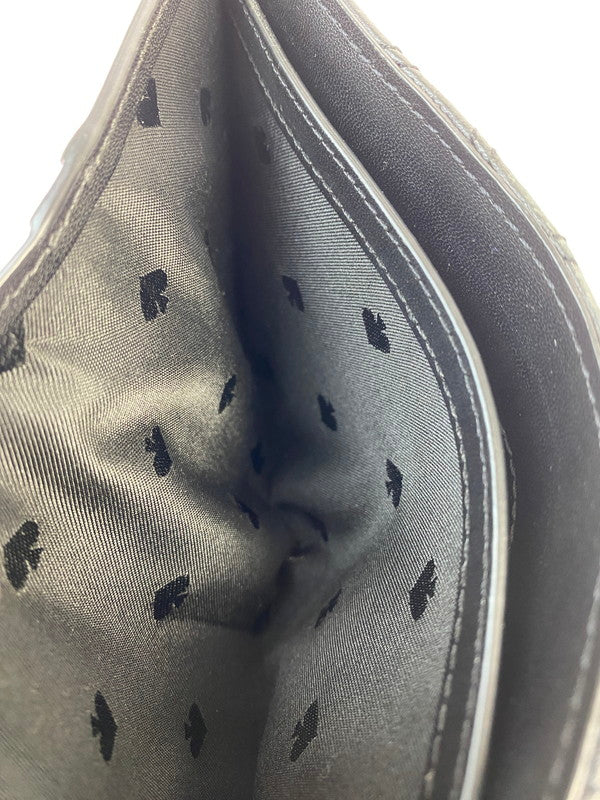 【中古品】【メンズ/レディース】 Kate Spade ケイトスペード KG424 V9M MEDIUM COMPARTMENT BIFOLD WALLET 財布 200-250821-ks-15-min カラー：ブラック 万代Net店