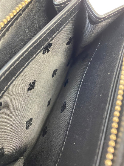 【中古品】【メンズ/レディース】 Kate Spade ケイトスペード KG424 V9M MEDIUM COMPARTMENT BIFOLD WALLET 財布 200-250821-ks-15-min カラー：ブラック 万代Net店