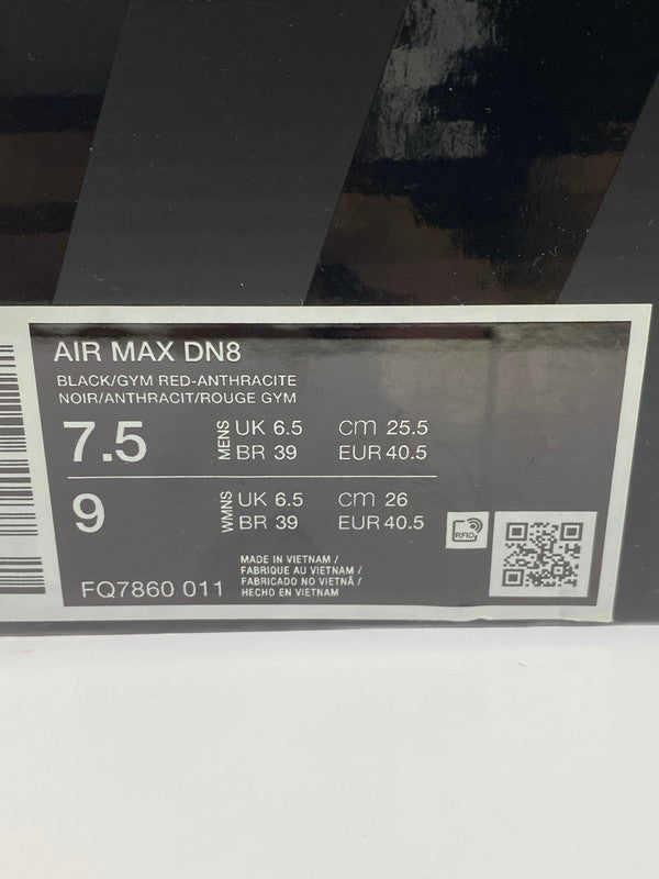 【中古美品】【メンズ】 NIKE ナイキ FQ7860-011 AIR MAX DN8 靴 シューズ スニーカー SNEAKERS 160-250820-ks-02-min サイズ：25.5cm カラー：BLACK/GYM RED‐ANTHRACITE 万代Net店