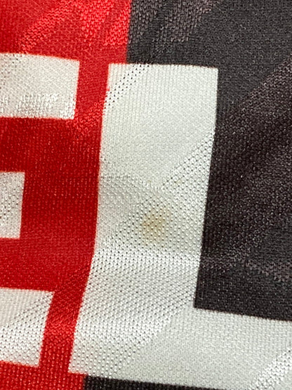 【現状渡し品】【メンズ】 ACMIRANN ACミラン 1995 HOME UNIFORM ホーム ユニホーム トップス Ｔシャツ メンズ サッカー スポーツ 146-250822-em-02-min カラー：レッド/ブラック（ストライプ） 万代Net店