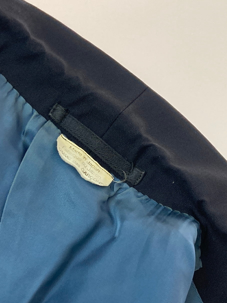 【中古品】【メンズ】 COMME des GARCONS HOMME PLUS コムデギャルソンオムプリュス PE-J005 AD2009 TAILORED JACKET テーラードジャケット 140-250824-AS-39-min サイズ：XS カラー：ネイビー 万代Net店