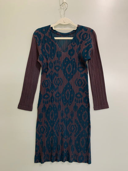 【中古品】【レディース】 PLEATS PLEASE プリーツプリーズ ISSEY MIYAKE イッセイミヤケ 幾何学模様 Vネックワンピース PP51-JH533 レディース 168-250829-em-42-min サイズ：3 カラー：ブラウン/グリーン系 万代Net店