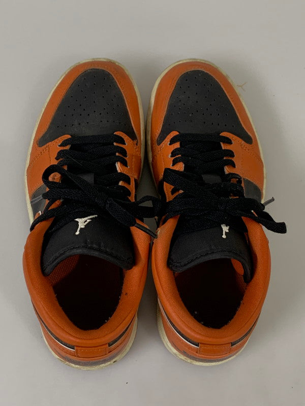 【現状渡し品】【レディース】 NIKE ナイキ DV1299-800 WMNS AIR JORDAN 1 LOW 靴 シューズ スニーカー 166-250831-AS-44-min サイズ：24.0cm カラー：オレンジ/ブラック 万代Net店