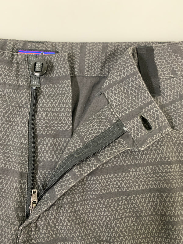 【中古品】【メンズ】 PATAGONIA パタゴニア VENGA ROCK PANTS ベンガ ロック パンツ 83080 メンズ ボトムス 155-260704-hu-15-min サイズ：31 カラー：グレー 万代Net店