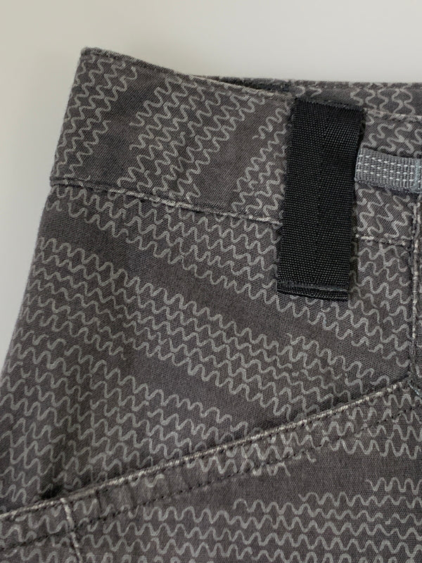 【中古品】【メンズ】 PATAGONIA パタゴニア VENGA ROCK PANTS ベンガ ロック パンツ 83080 メンズ ボトムス 155-260704-hu-15-min サイズ：31 カラー：グレー 万代Net店