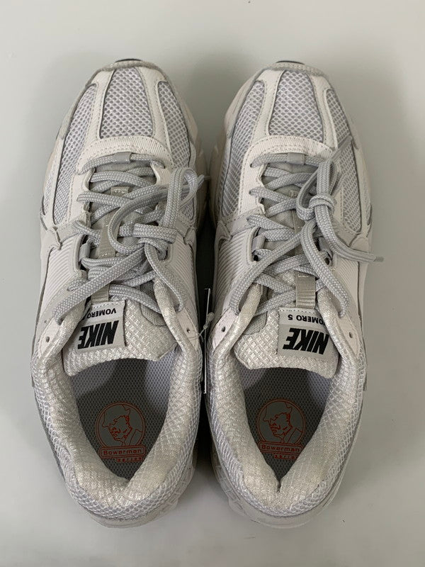 【中古品】【メンズ】 NIKE ナイキ FQ7079-100 WOMEN'S ZOOM VOMERO5 1WHITE BLACK SAIL BUST GRAY 靴 シューズ スニーカー 160-250831-AS-32-min サイズ：27.0cm カラー：グレー 万代Net店