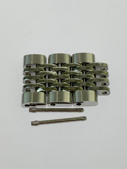 【中古品】【レディース】 GUCCI グッチ 126.5 Gタイムレス 腕時計 レディース クウォーツウォッチ アナログ 197-251130-em-58-min カラー：シルバー 万代Net店