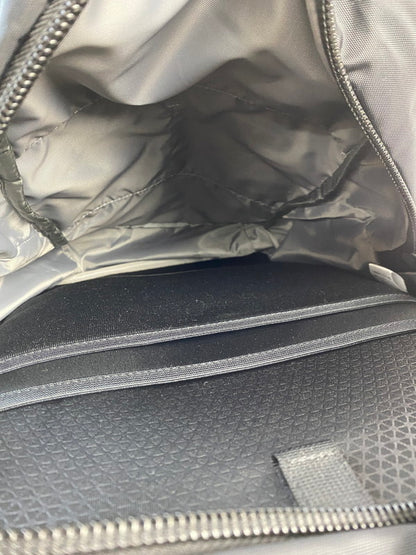 【中古美品】【メンズ】 THE NORTH FACE ザ・ノースフェイス NM72302 HOT SHOT BACKPACK バックパック リュック 188-250906-AS-24-min カラー：ブラック/イエロー 万代Net店