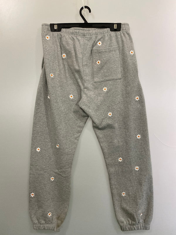 【現状渡し品】【メンズ】 NICK GEAR ニックギア × FIRSTHAND ファーストハンド SWEAT PANT 223-73206 スウェット パンツ 花刺繍 メンズ ボトムス 152-251214-em-08-min サイズ：XL カラー：グレー 万代Net店