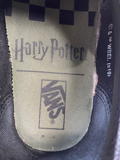【中古品】【メンズ】 VANS バンズ HARRY POTTER ハリー・ポッター 別注 コラボ ERA スリザリン SLYTHERIN VN0A4BV4VXQ エラ スニーカー 靴 162-250909-kk-40-min カラー：GREEN&BLACK 万代Net店