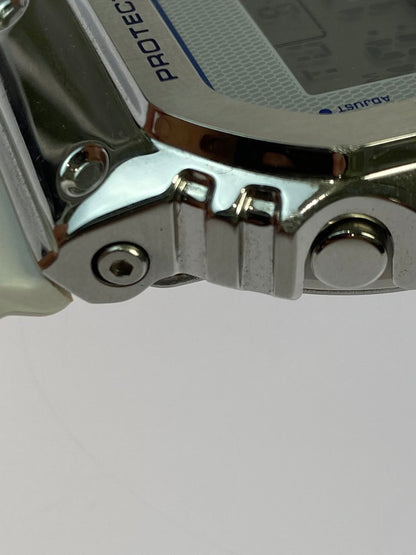 【LIFTる。景品】【中古品】【メンズ】 G-SHOCK ジーショック デジタル クオーツ腕時計 GM-5600LC-7JF メンズ ウォッチ 196-250918-em-18-min カラー：シルバー/ホワイト 万代Net店