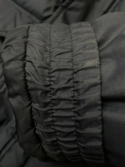 【中古品】【メンズ】 HELLY HANSEN ヘンリー ハンセン LOGO EMBROIDERED DOWN JACKET HDF9604 90S ロゴ エンブロイダード ダウン ジャケット メンズ アウター 144-251121-em-23-min サイズ：M カラー：ブラック 万代Net店