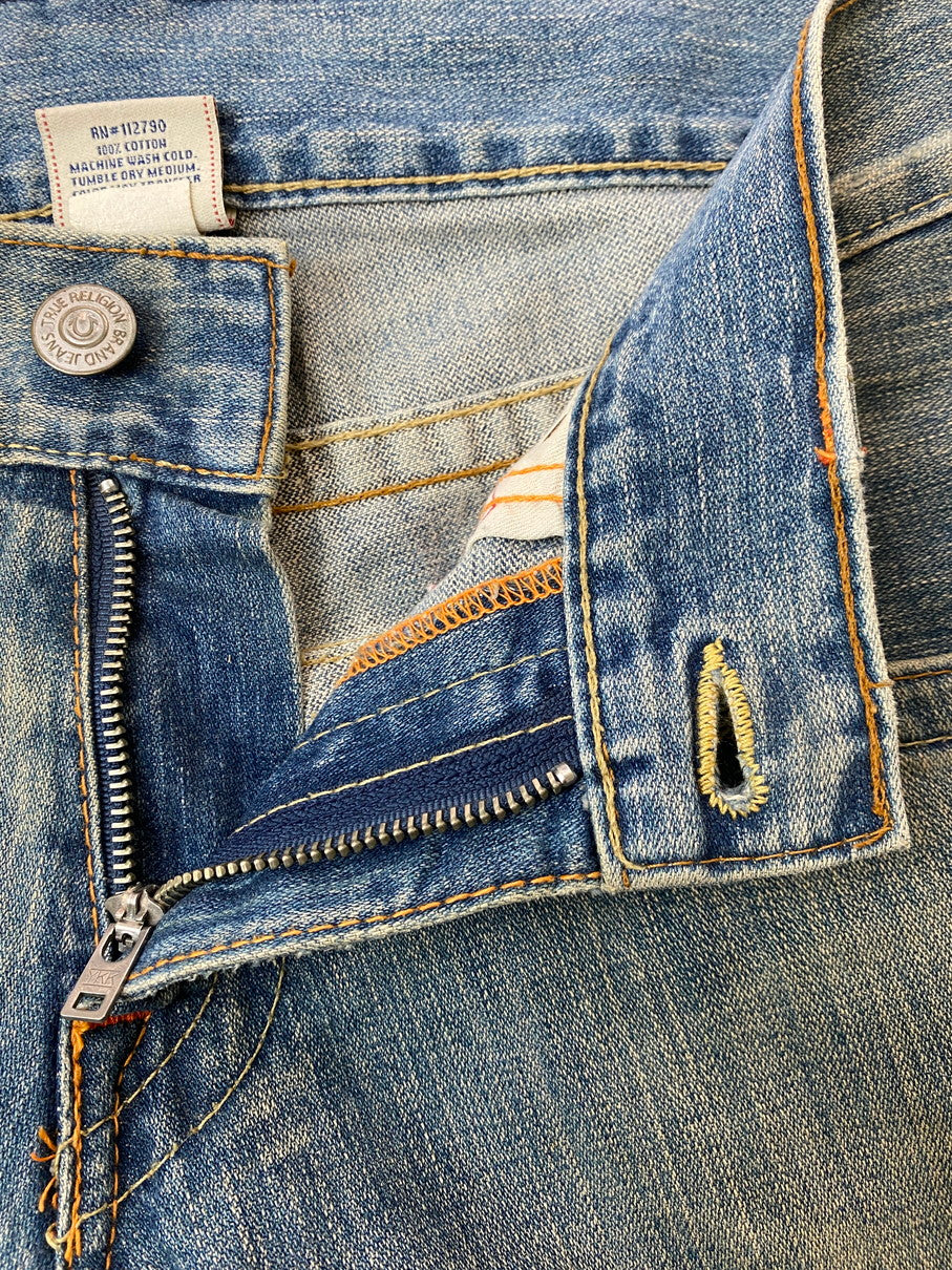 【現状渡し品】【メンズ】 TRUE RELIGION トゥルーレリジョン JOEY 04803 ジョーイ フレアデニムパンツ ボトムス ジーンズ 153-251106-kk-80-min サイズ：32 カラー：ライトインディゴ 万代Net店