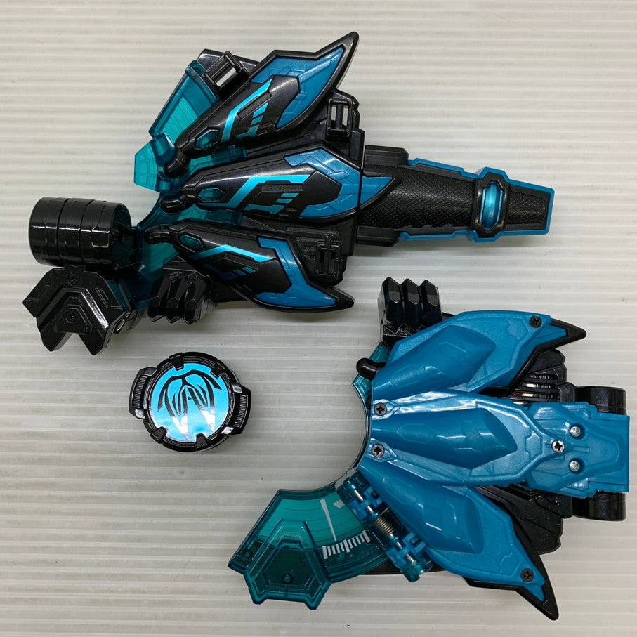 【中古品】 バンダイ DX Xギーツレイズバックル 仮面ライダー ギーツ おもちゃ 特撮 ヒーロー 変身 042-260302-em-09-min 万代Net店