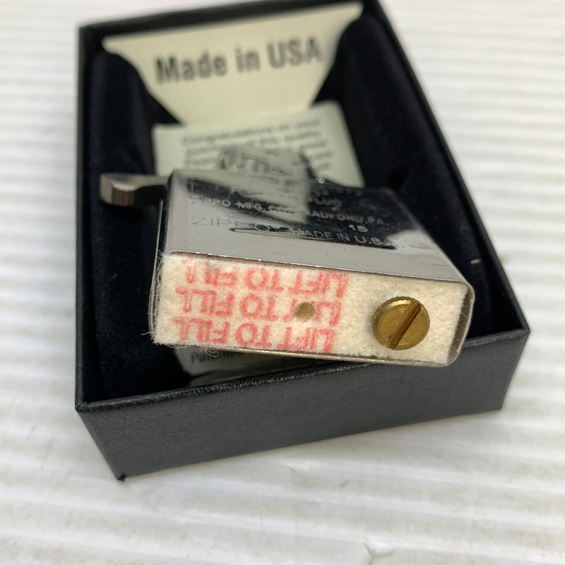 【中古美品】【メンズ/レディース】 ZIPPO ジッポ ZIPPO ジッポ ZIPPO CANADA THEY WORK ジッポ カナダ ゼイ ワーク USA製 オイルライター アクセサリー 喫煙具 2014年製造 インサイドユニット2015年製 206-250914-kk-07-min カラー：ブラック/レッド 万代Net店
