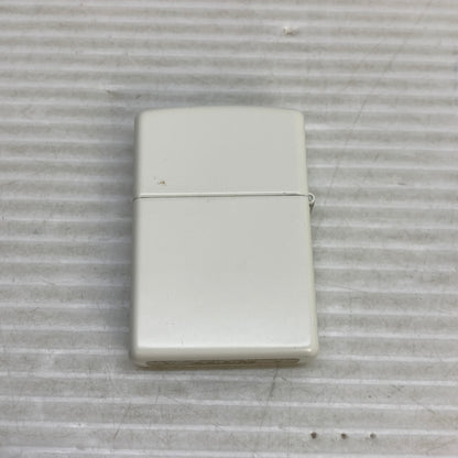 【中古美品】【メンズ/レディース】 ZIPPO ジッポ ZIPPO ジッポ THOSE WHO ROCK ROLL WITH ZIPPO ロックンロール USA製 オイルライター アクセサリー 喫煙具 2015年製造 インサイドユニット2015年製 206-250914-kk-19-min カラー：ホワイト 万代Net店