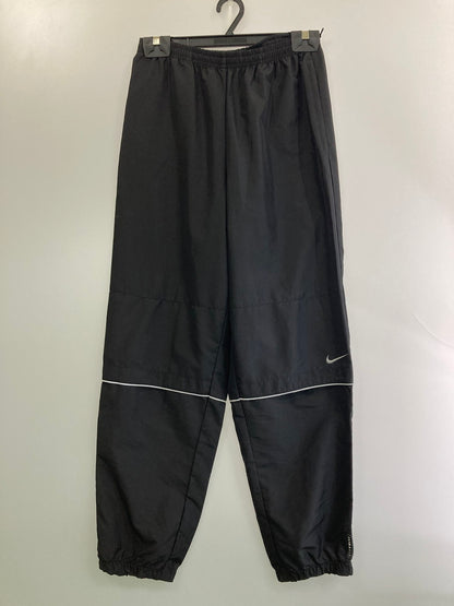 【中古品】【メンズ】 NIKE ナイキ 白タグ 刺?LOGO NYLON PANTS ナイロンパンツ ボトムス 157-251012-ks-67-min サイズ：L カラー：ブラック 万代Net店