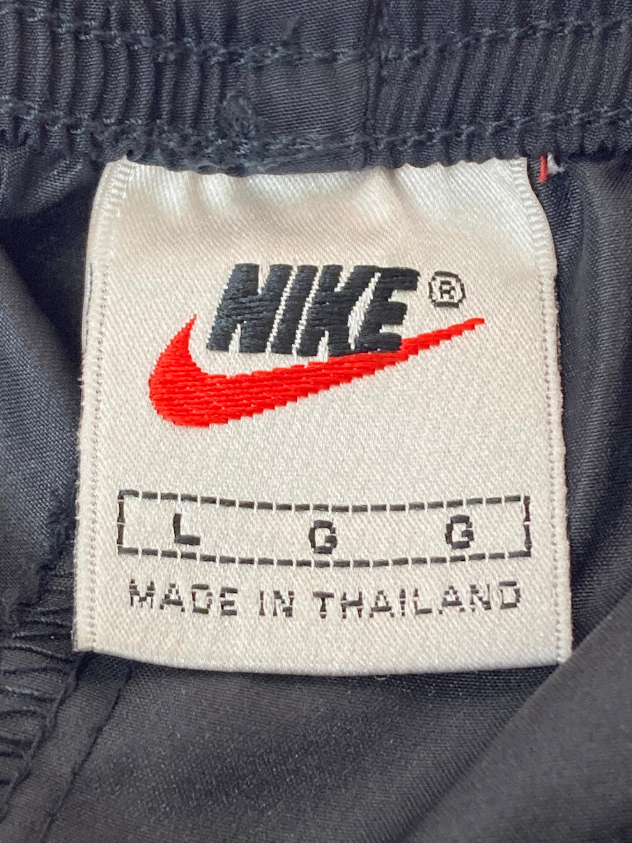 【中古品】【メンズ】 NIKE ナイキ 白タグ 刺?LOGO NYLON PANTS ナイロンパンツ ボトムス 157-251012-ks-67-min サイズ：L カラー：ブラック 万代Net店