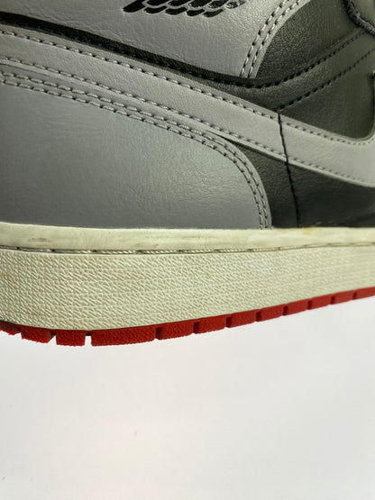 【中古品】【メンズ】 NIKE ナイキ AIR JORDAN 1 MID DQ8426-006 エア ジョーダン 1 ミッド スニーカー 靴 160-250919-kk-32-min カラー：BLACK-CEMENT GREY-FIRE RED 万代Net店